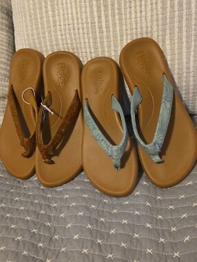 Flojos Reef-Style Tan Footbed Flip Flops with Brown & Sage Straps